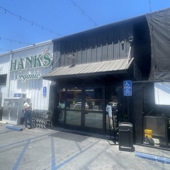 Hank’s Organic - The store front - Health Markets Near Me - Los Angeles, California