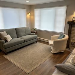 Baby's Sweet Beginnings Ltd. - Our beautiful consult room awaits you! Here we are able to do lactation consults, along with small classes and weigh and feeds.