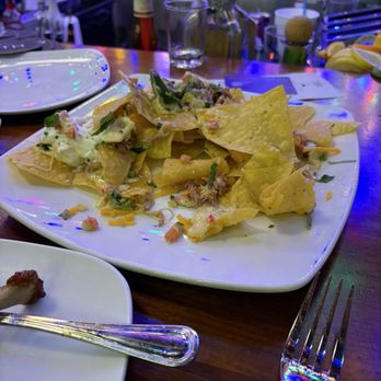 Sedona Taphouse - Canyon Nachos - New American Near Me - Fredericksburg, Virginia