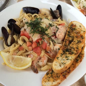 Elliott's Oyster House - Seafood Near Me - Seattle, Washington Elliott's Oyster House - Seafood Near Me - Seattle, Washington