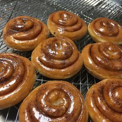 Bremond Donuts