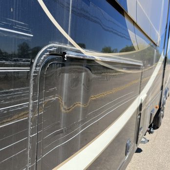 C & D Towing - Driver side scrapes all the way down the full length of 42' 5th wheel. This is not a sticker. This is a custom paint job. - Towing Near Me - El Cajon, California C & D Towing - Driver side scrapes all the way down the full length of 42' 5th wheel. This is not a sticker. This is a custom paint job. - Towing Near Me - El Cajon, California
