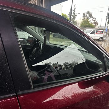 GTO Auto Glass - Front passenger window replacement - Auto Glass Services Near Me - Los Angeles, California