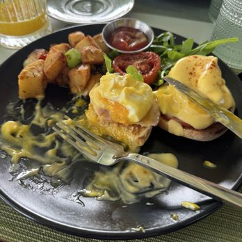 Pelican cafe - Italian Near Me - Miami Beach, Florida