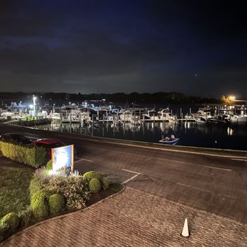 The Restaurant at Baron's Cove - New American Near Me - Sag Harbor, New York The Restaurant at Baron's Cove - New American Near Me - Sag Harbor, New York