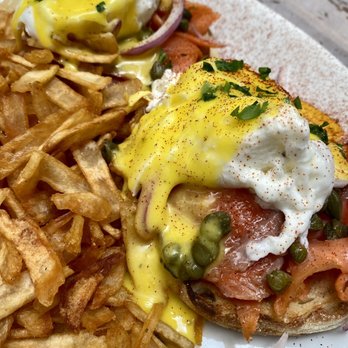 Toast Kitchen & Bar - Santa Barbara Benedict - Breakfast & Brunch Near Me - Brea, California Toast Kitchen & Bar - Santa Barbara Benedict - Breakfast & Brunch Near Me - Brea, California