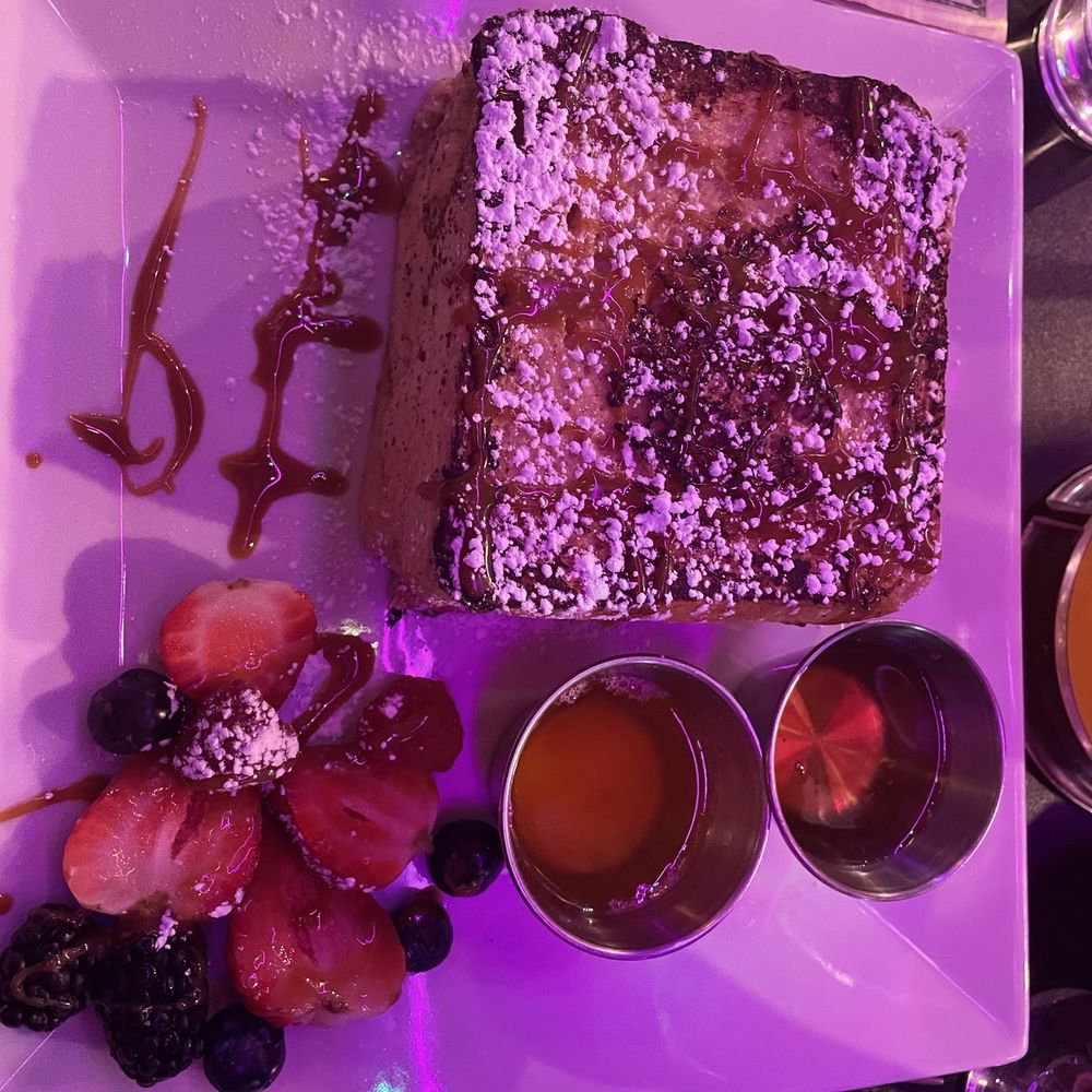Kween Astoria - Creme Brule French Toast Brunch - Gay Bars Near Me - New York, New York Kween Astoria - Creme Brule French Toast Brunch - Gay Bars Near Me - New York, New York