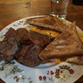 Mindy's Bakery - Breakfast Sandwich - Desserts Near Me - Chicago, Illinois Mindy's Bakery - Breakfast Sandwich - Desserts Near Me - Chicago, Illinois