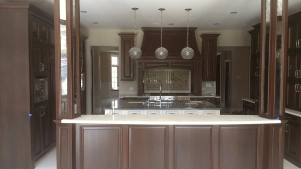 Kitchen & Bathroom - We specialize in all aspect of plumbing and are dedicated to providing you with exceptional service. Same week availability, call for an estimate!