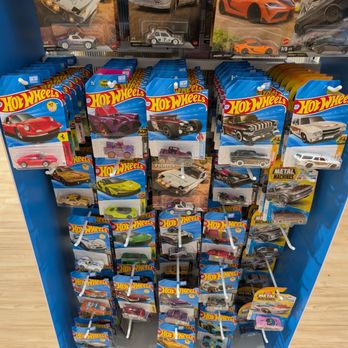 Miniso - Hot Wheels - Toy Stores Near Me - Long Beach, California Miniso - Hot Wheels - Toy Stores Near Me - Long Beach, California