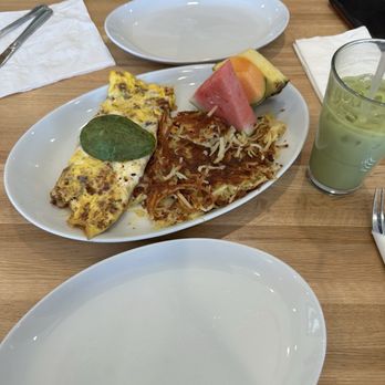 Whidbey's A Daytime Eatery - Breakfast & Brunch Near Me - Enterprise, Nevada