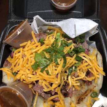 Brown Bag BBQ - Baked potato , potato was more warm than hot :/ but it was really good! - Barbeque Near Me - Houston, Texas