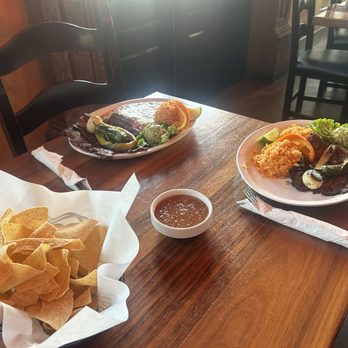 Los Compadres - Carne Asada plates - Mexican Near Me - Norwalk, California