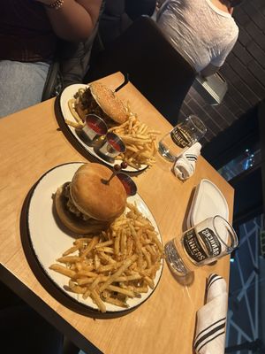 Banners Kitchen & Tap by null