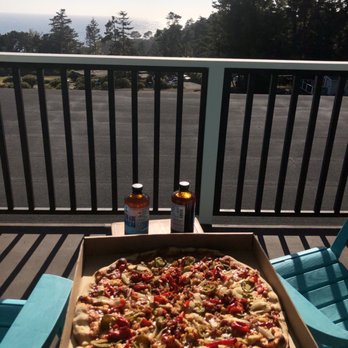 Frankie's - Pizza - Ice Cream & Frozen Yogurt Near Me - Mendocino, California