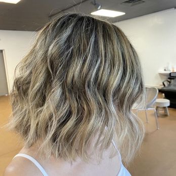 Southern Roots Salon & Spa - Full Set of Highlights - Hair Salons Near Me - Chattanooga, Tennessee