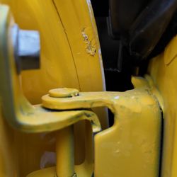 Platinum Auto Collision - unsprayed hinge