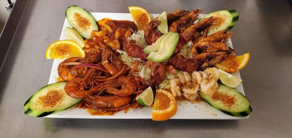 Laura's Cocina by null