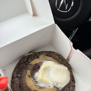 Crumbl - Towson - S'mores brownie cookie - Bakeries Near Me - Timonium, Maryland