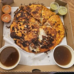 La Huasteca - Birria Pizza