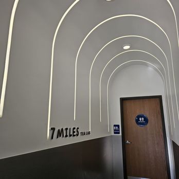7 Miles Tea Lab - Their hall to the bathroom - Bubble Tea Near Me - Artesia, California 7 Miles Tea Lab - Their hall to the bathroom - Bubble Tea Near Me - Artesia, California