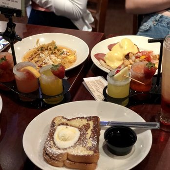 Black Walnut - French toast, spicy pineapple margarita, eggs benedict, migas, mimosa flights. - New American Near Me - Houston, Texas Black Walnut - French toast, spicy pineapple margarita, eggs benedict, migas, mimosa flights. - New American Near Me - Houston, Texas