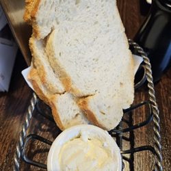 Doolittles Woodfire Grill - Table bread