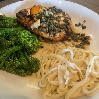 Picazzo's - Chicken Piccata with Linguine - Gluten-Free Near Me - Gilbert, Arizona Picazzo's - Chicken Piccata with Linguine - Gluten-Free Near Me - Gilbert, Arizona