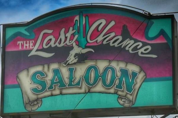 Last Chance Saloon, 7650 Checkerboard Ct NE, Gervais, OR