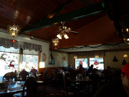 TURN IN RESTAURANT - 14 Photos & 27 Reviews - 162 N Walnut St, Bath