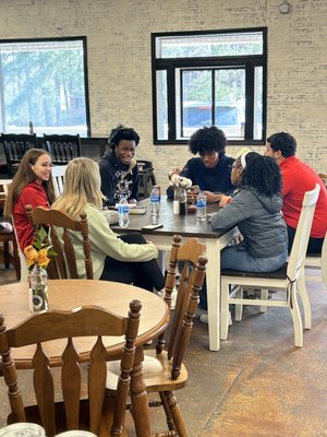 Christ Cutz BBQ by null