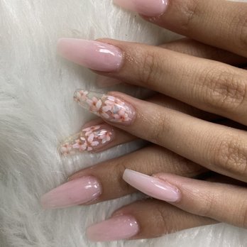 Diamond Nails and Spa - Nail Salons Near Me - Riverside, California Diamond Nails and Spa - Nail Salons Near Me - Riverside, California