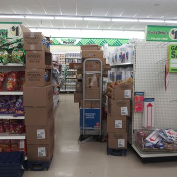 Dollar Tree - Um, can't really traverse the aisle like that - Discount Store Near Me - Denton, Texas