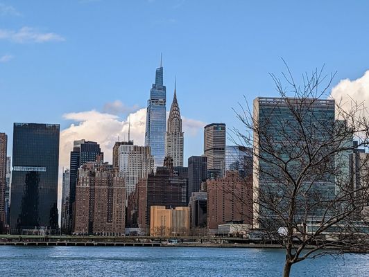 Gantry Plaza State Park by null