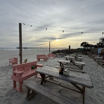 Lazy Turtle Oceanfront Grille - Outside beachfront seating - American Near Me - Oak Island, North Carolina