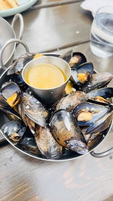 Blue Mussel Cafe by null