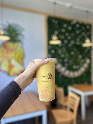 Yifang Taiwan Fruit Tea - Koreatown by null