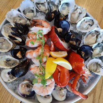 Fishwives - Seafood sampler (3-4 people) - Seafood Near Me - Pasadena, California Fishwives - Seafood sampler (3-4 people) - Seafood Near Me - Pasadena, California