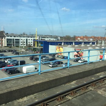 E-Center Angerbogen - Sicht auf den Edeka aus der U79 - Grocery Near Me - Duisburg, NW