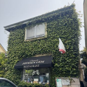 Carmel’s Hidden Gem - New American Near Me - Carmel by the Sea, California Carmel’s Hidden Gem - New American Near Me - Carmel by the Sea, California