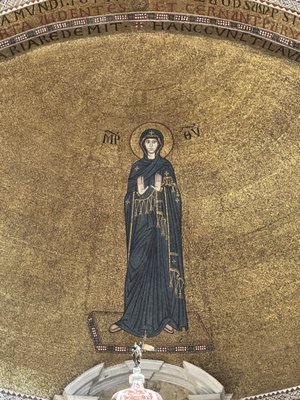 Basilica dei Santi Maria e Donato by null