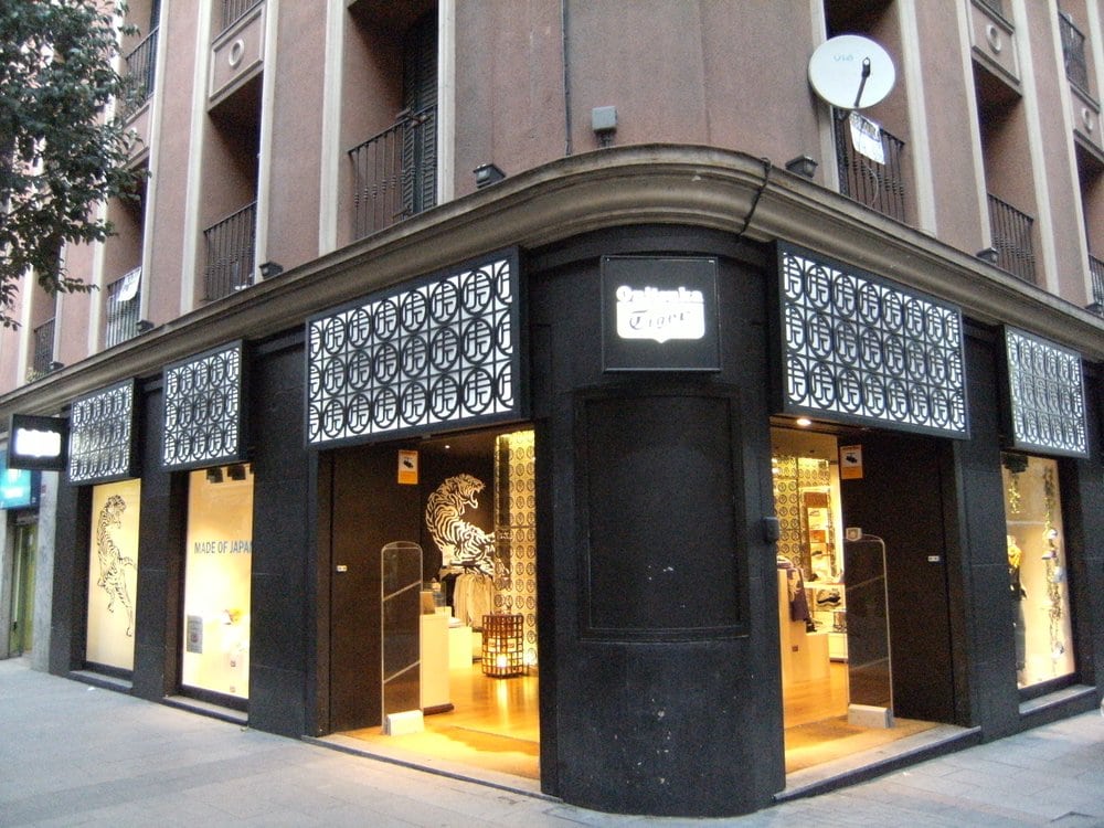 kids nike air vapormax plus