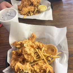 Chicken tendies 3 pieces with honey mustard sauces Chicken tendies 3 pieces with honey mustard sauces