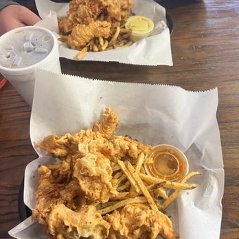 Maniac's - Chicken tendies 3 pieces with honey mustard sauces - Chicken Shop Near Me - Brentwood, Tennessee Maniac's - Chicken tendies 3 pieces with honey mustard sauces - Chicken Shop Near Me - Brentwood, Tennessee