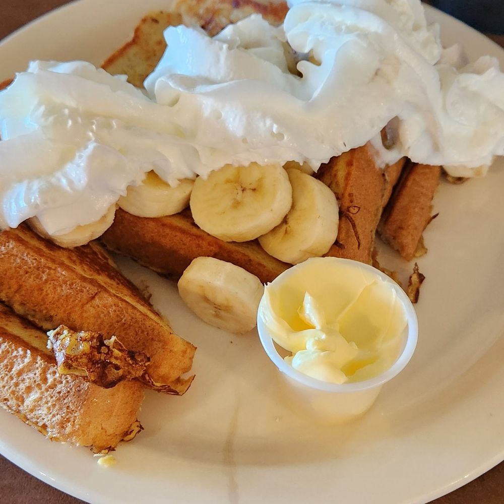 Warwick Restaurant - Breakfast & Brunch Near Me - Newport News, Virginia Warwick Restaurant - Breakfast & Brunch Near Me - Newport News, Virginia