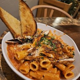 Spicy chicken marinara