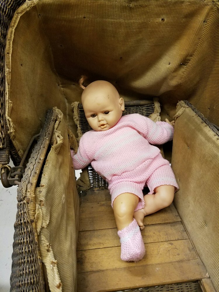 EXHAUSTED ROOSTER ANTIQUE MALL Updated September 2024 10 Photos