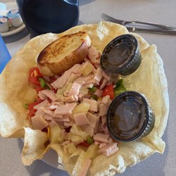 Kenny's Oak Grill - Ham & Turkey Chef Salad