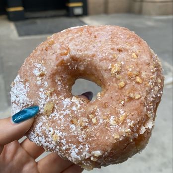 Dun-Well Doughnuts - Apple crunch - Donuts Near Me - Brooklyn, New York