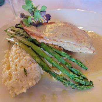 Paradise Inn - Salmon with risotto - Hotels Near Me - Ashford, Washington Paradise Inn - Salmon with risotto - Hotels Near Me - Ashford, Washington